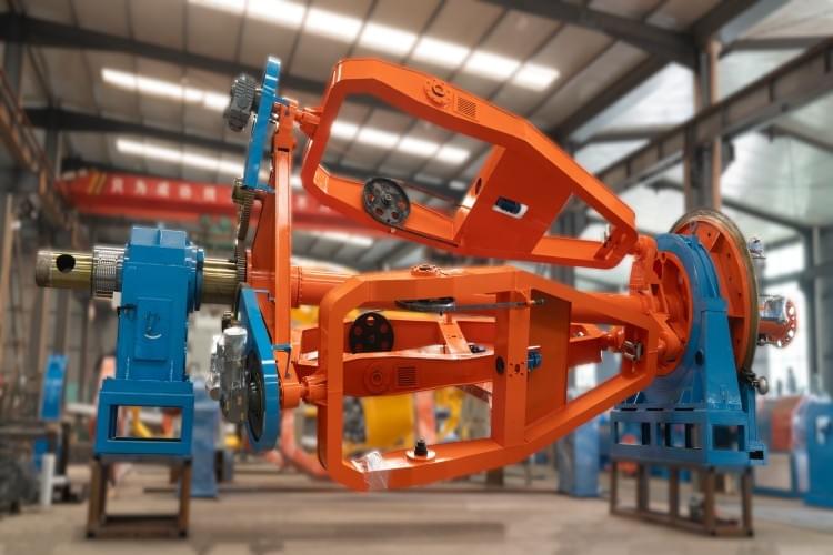 High Speed Rotating Cradle Cabling Machine from CAPSTIAN technology High Speed Rotating Cradle Cabling Machine from CAPSTIAN technology