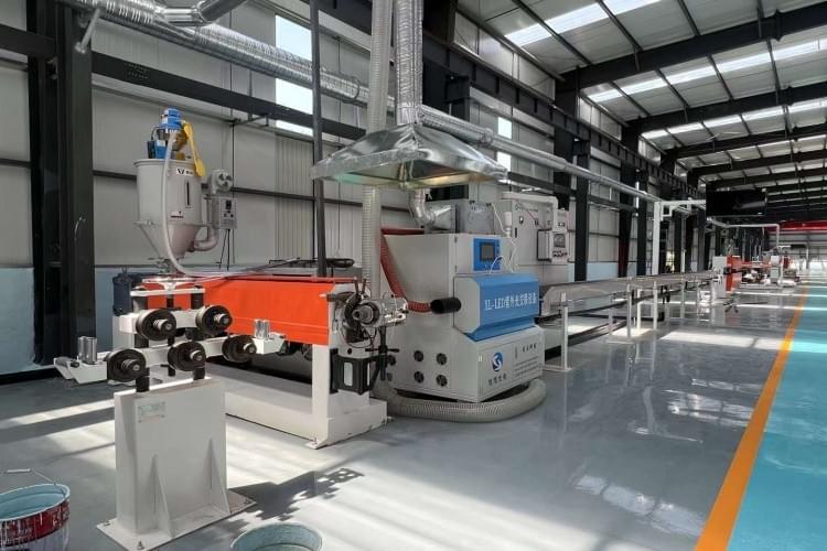 خط بثق غلاف الكابل الكهربائي خط بثق غلاف الكابل الكهربائي