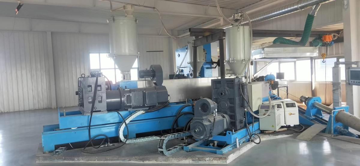 triple co-extrusion line machine from capstaner 2 triple co-extrusion line machine from capstaner 2