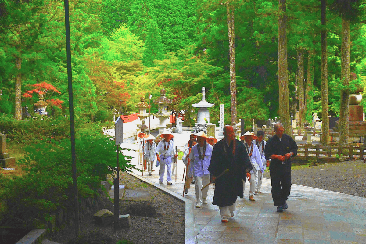 Pilgrims arriving at Mt Koya on Kumano Kodo route, photo by the author Pilgrims arriving at Mt Koya on Kumano Kodo route, photo by the author