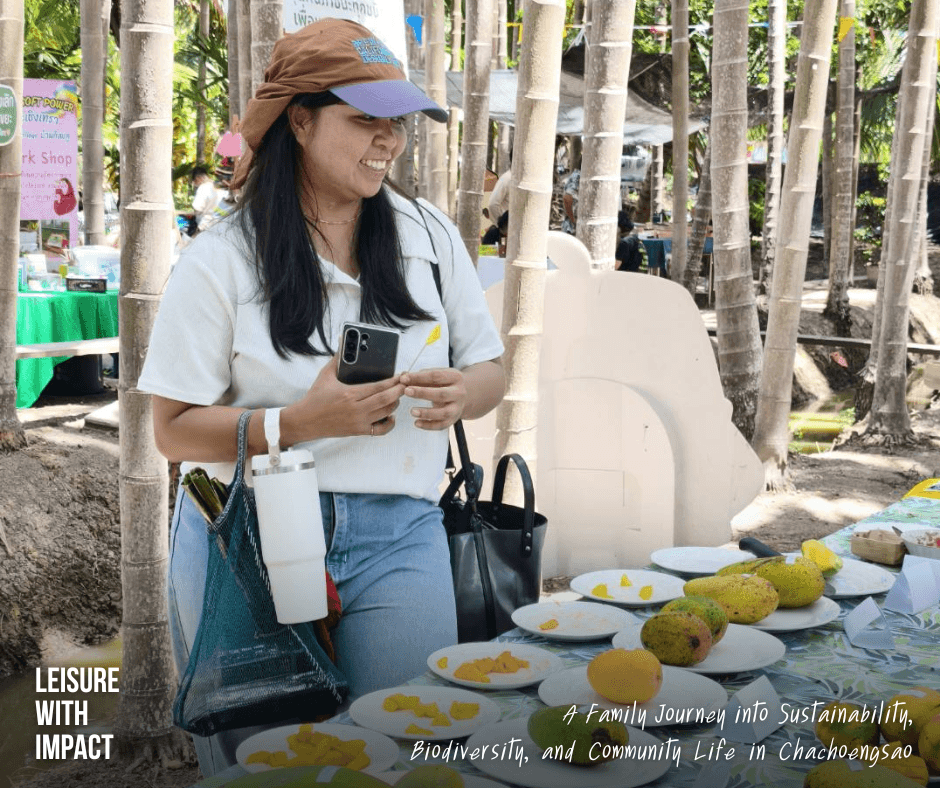 Koi from SiamRise Travel experiencing local mango tasting at an ancient orchard community in Chachoengsao Koi from SiamRise Travel experiencing local mango tasting at an ancient orchard community in Chachoengsao