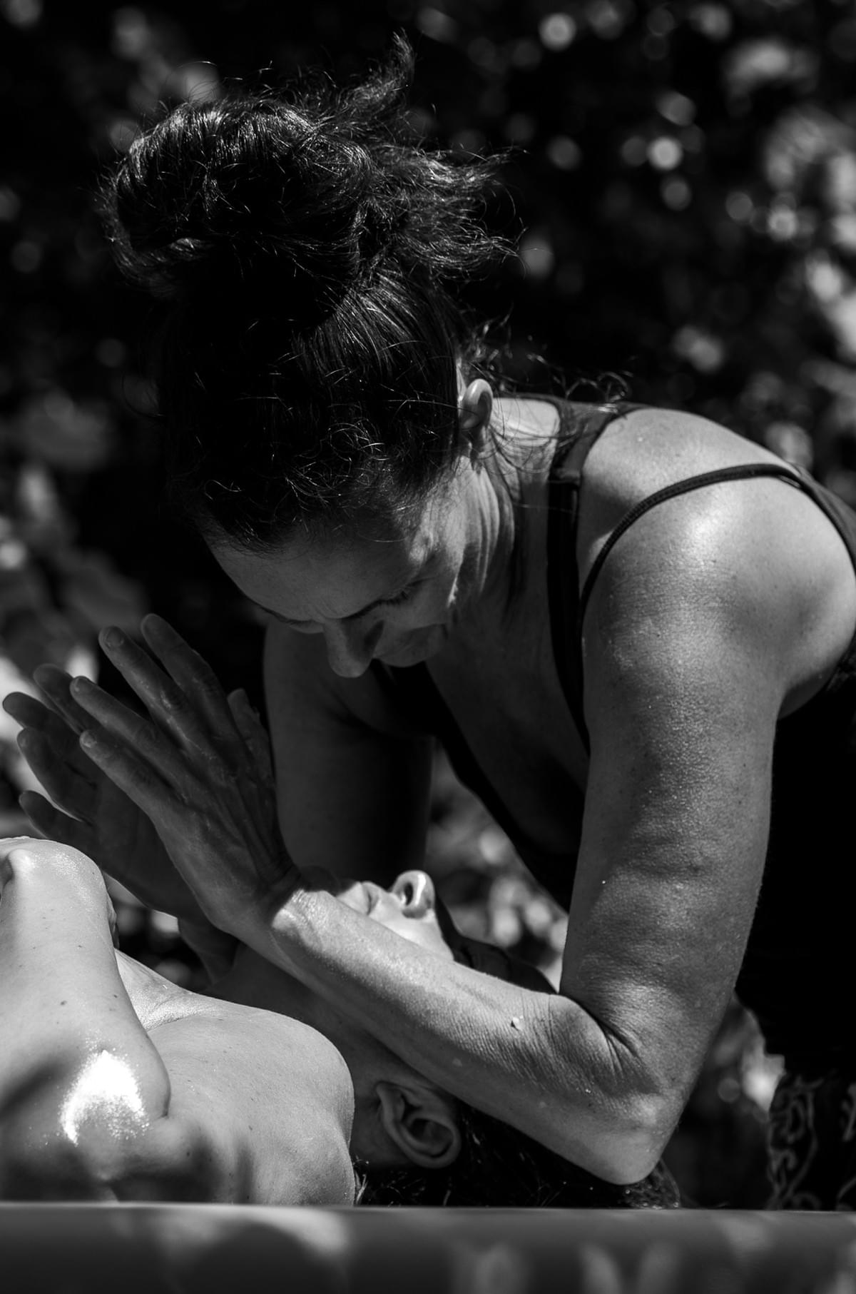 — Mark Rodriguez “I had never tried Lomilomi before, but the experience was transformative. I left feeling lighter and more connected to myself.” Our clients have experienced profound transformations through the healing power of Lomilomi Massage Offering lomilomi massages, ancient hawaiian emotional bodywork therapy in the Algarve, mainly in Aljezur. — Mark Rodriguez “I had never tried Lomilomi before, but the experience was transformative. I left feeling lighter and more connected to myself.” Our clients have experienced profound transformations through the healing power of Lomilomi Massage Offering lomilomi massages, ancient hawaiian emotional bodywork therapy in the Algarve, mainly in Aljezur.
