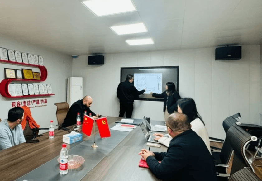 Arctic Tek se especializa en gestión térmica y proporciona sistemas de refrigeración compactos y eficientes para diversas industrias. Arctic Tek se especializa en gestión térmica y proporciona sistemas de refrigeración compactos y eficientes para diversas industrias.