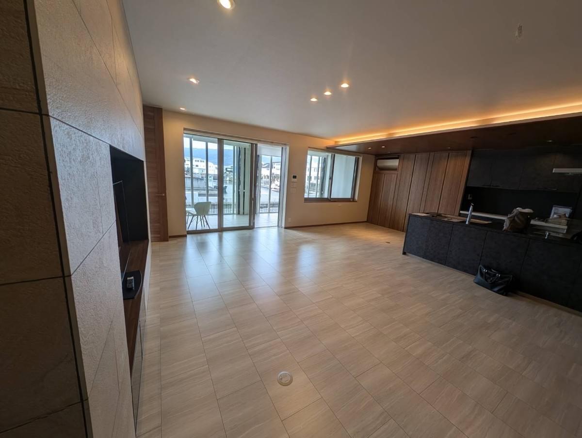 - Takahashi Ichiro I requested the construction of the store, and both the design and functionality are wonderful, and it is well received by customers. We are helping to shape our customers' dream homes. new construction, reform, store - Takahashi Ichiro I requested the construction of the store, and both the design and functionality are wonderful, and it is well received by customers. We are helping to shape our customers' dream homes. new construction, reform, store