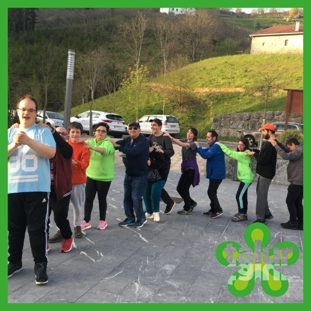 Connect with other young people who share your interests and concerns, creating a supportive and collaborative environment. Support network What do we do in Hirugazte Hirugazte is the area of young people of Hirukide, aimed at people between 15 and 25 years old. It is your community within Hirukide, a space designed for you to train, share your concerns and experiences with other people in your environment, and participate in solidarity actions. Connect with other young people who share your interests and concerns, creating a supportive and collaborative environment. Support network What do we do in Hirugazte Hirugazte is the area of young people of Hirukide, aimed at people between 15 and 25 years old. It is your community within Hirukide, a space designed for you to train, share your concerns and experiences with other people in your environment, and participate in solidarity actions.