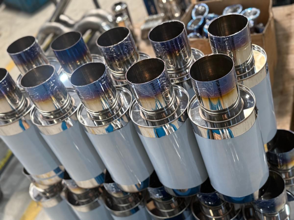 Our team is always ready to answer your questions, provide professional advice, and ensure you find the right accessories. professional customer service The services we provide automobile parts Our team is always ready to answer your questions, provide professional advice, and ensure you find the right accessories. professional customer service The services we provide automobile parts