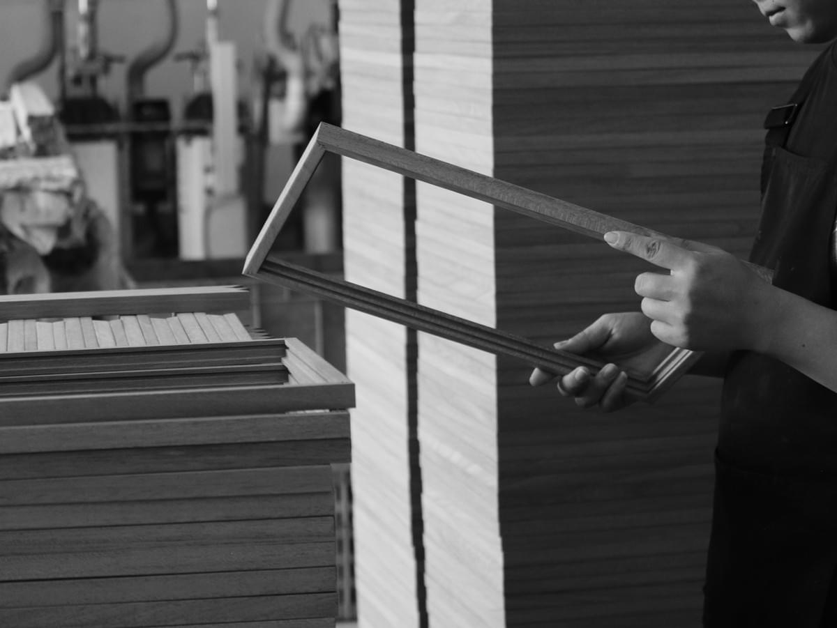 hand-assembled-wooden-frame-components-factory hand-assembled-wooden-frame-components-factory