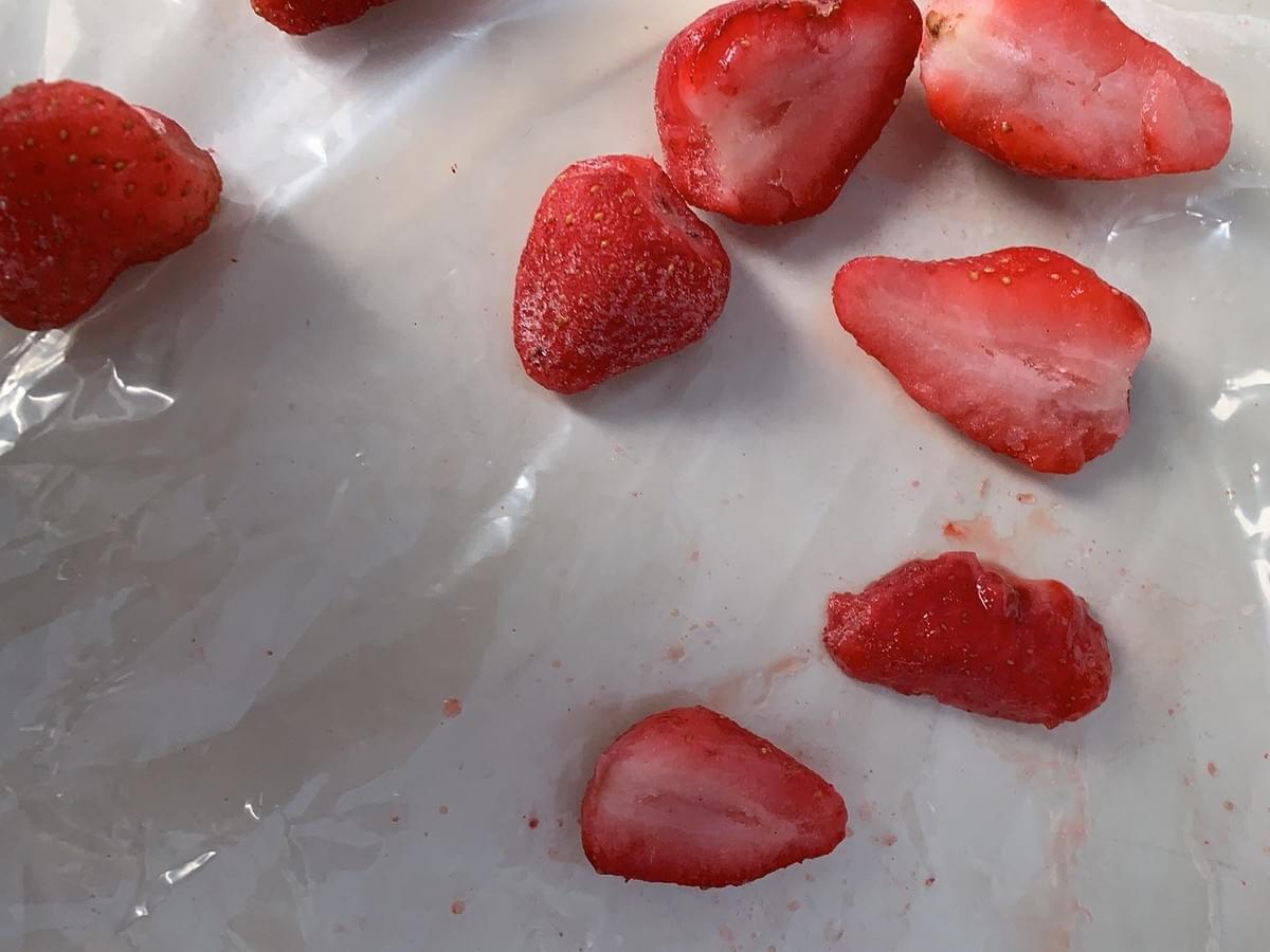 IQF Strawberries Brokens R7 Variety
