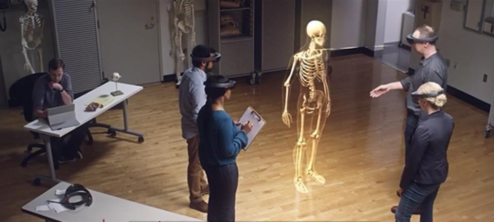 Case Western Reserve University Engineers collaborated with the medical school to create an incredible Holo anatomy app. The University is now seeking to commercialize its invention. Case Western Reserve University Engineers collaborated with the medical school to create an incredible Holo anatomy app. The University is now seeking to commercialize its invention.