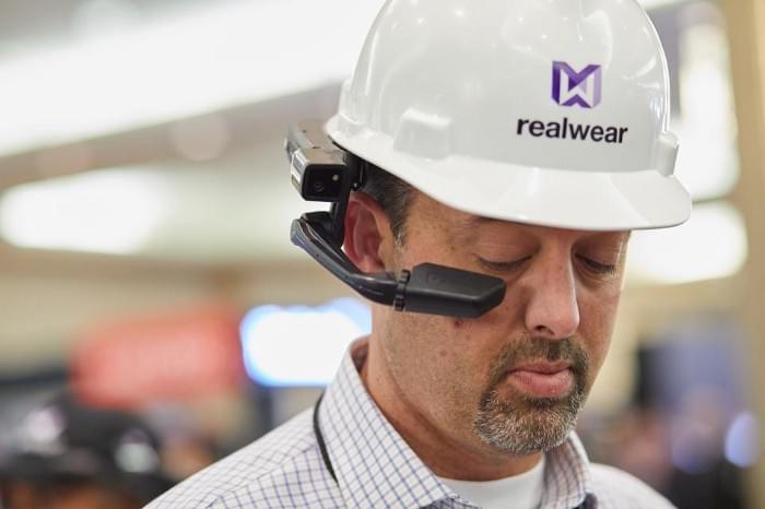 The ruggedized RealWear microdisplay has exceptional voice command control even in a noisy machine room, which allows workers to keep their hands free and their peripheral vision clear. EWTS The ruggedized RealWear microdisplay has exceptional voice command control even in a noisy machine room, which allows workers to keep their hands free and their peripheral vision clear. EWTS
