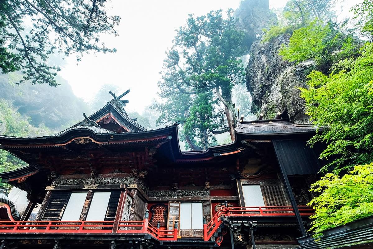 関東で自然と癒しを感じるおすすめスポット-榛名神社 関東で自然と癒しを感じるおすすめスポット-榛名神社
