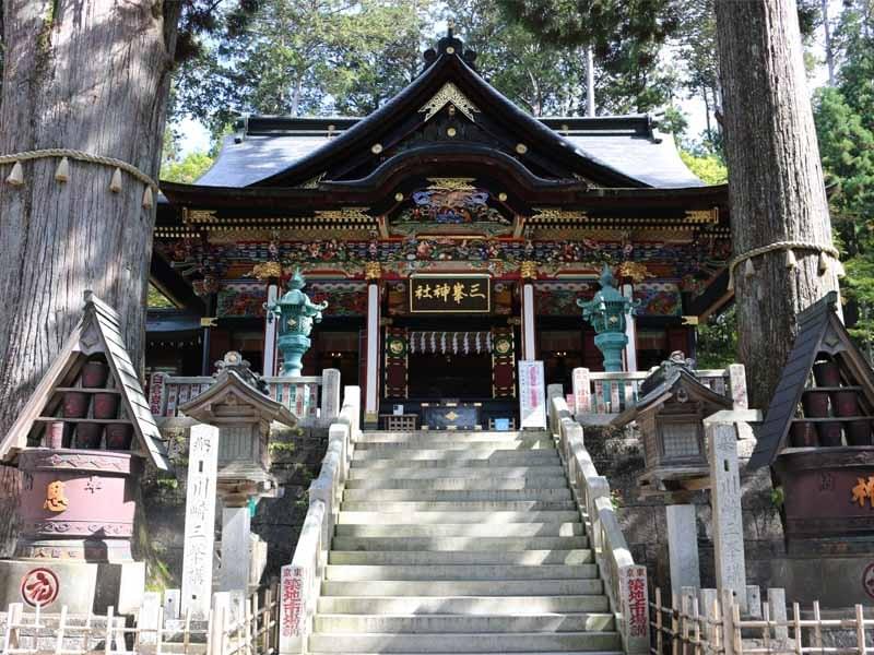 関東で自然と癒しを感じるおすすめスポット-三峯神社 関東で自然と癒しを感じるおすすめスポット-三峯神社