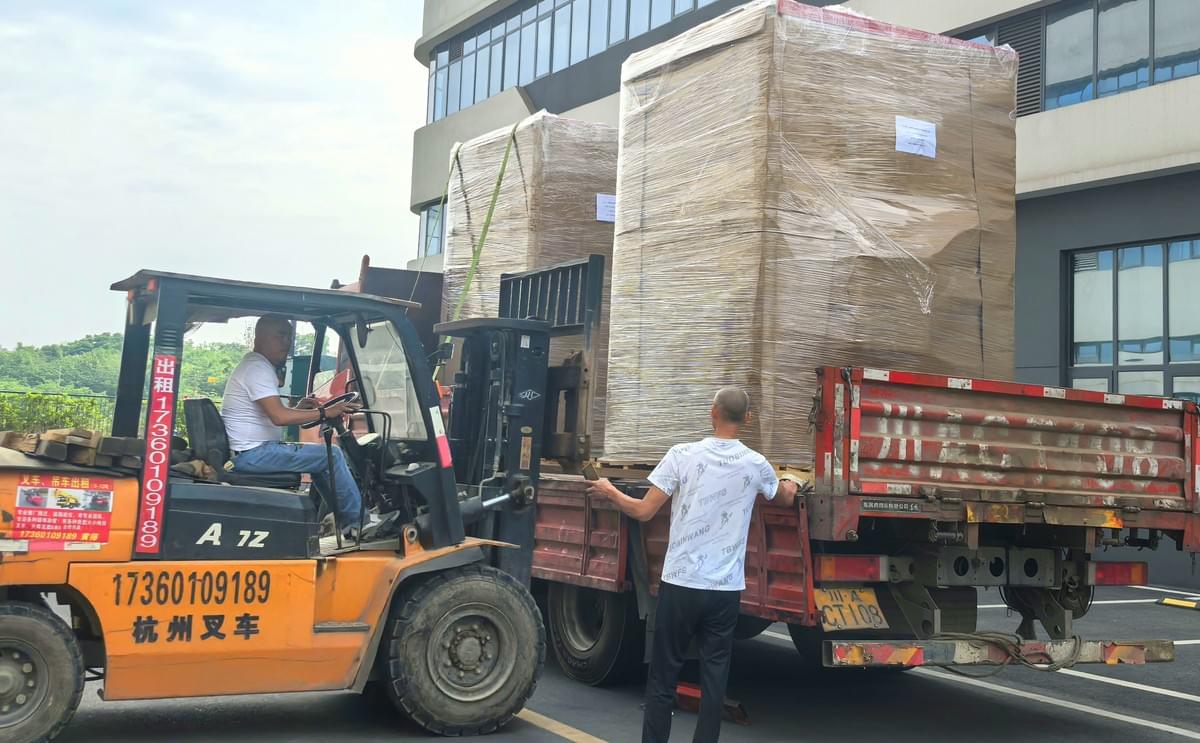Cargo Loading Cargo Loading