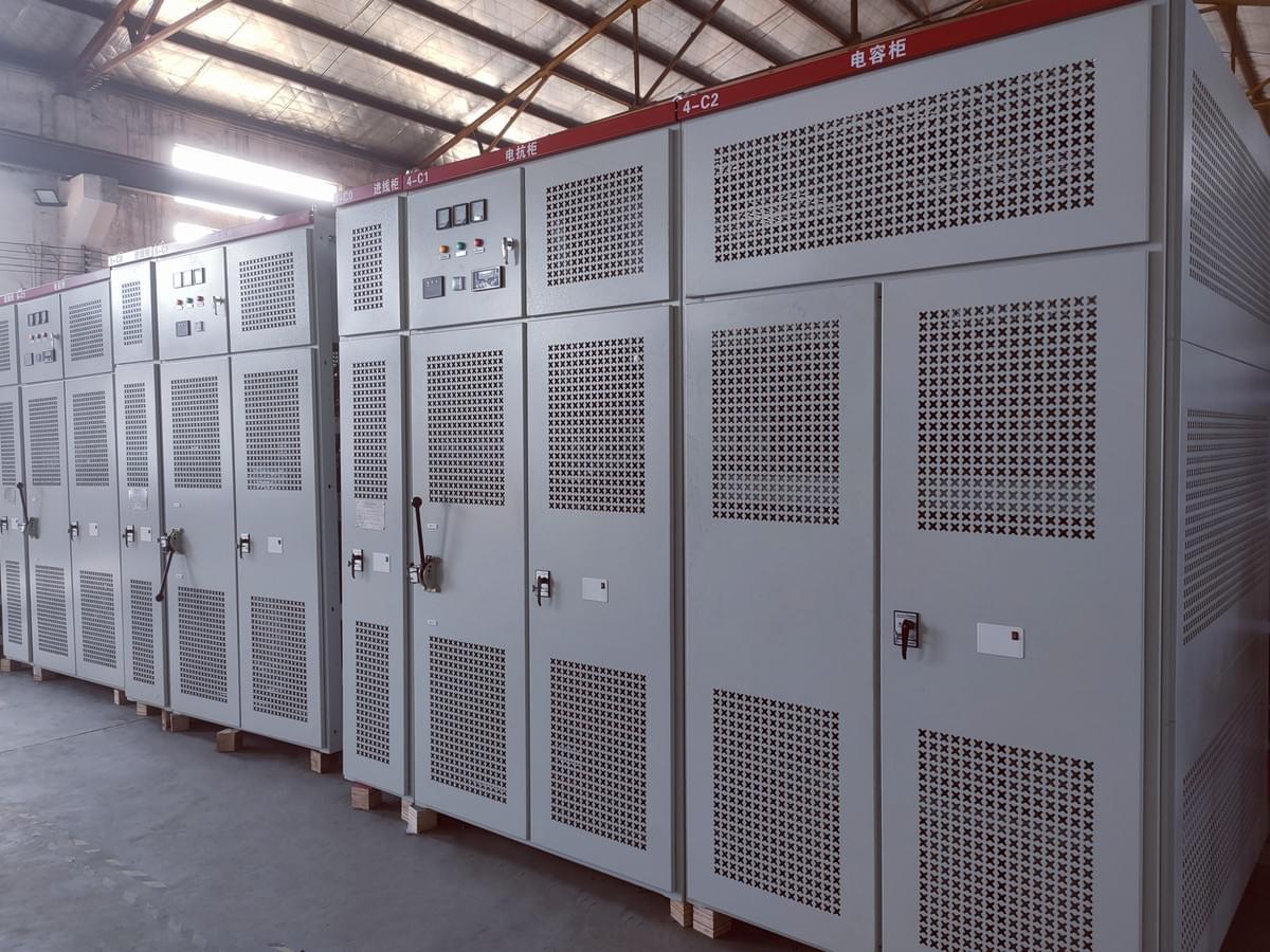 Harmonic Reactive Power Compensation Harmonic Reactive Power Compensation