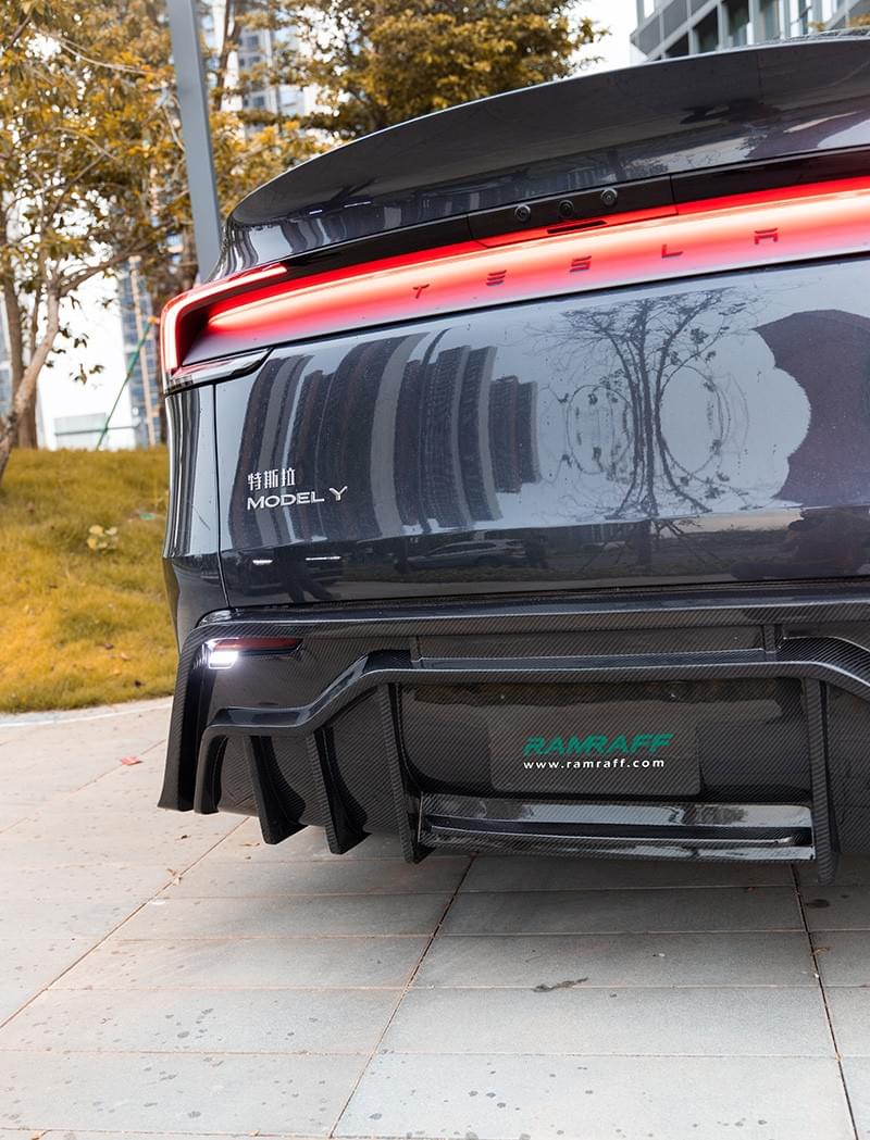 Tesla Model Y Dry Carbon Fiber Body Kit Upgrade | Front Lip Side Skirts Rear Diffuser Trunk Spoiler