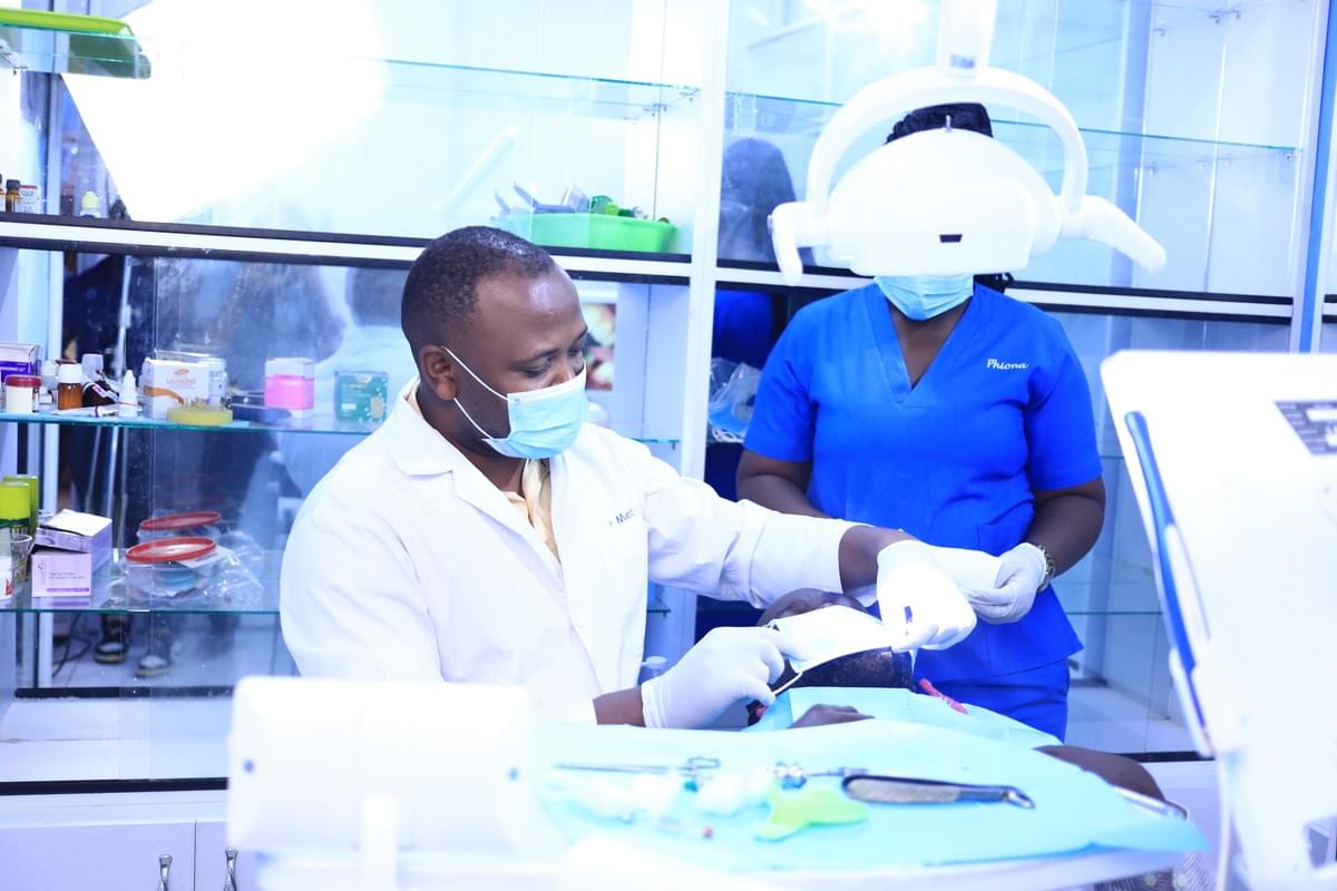 Dr Medi in the theater  Dr Medi in the theater