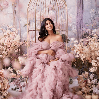 "hairstyling service by BfabMobile - professional hair and glam makeup." "hairstyling service by BfabMobile - professional hair and glam makeup."