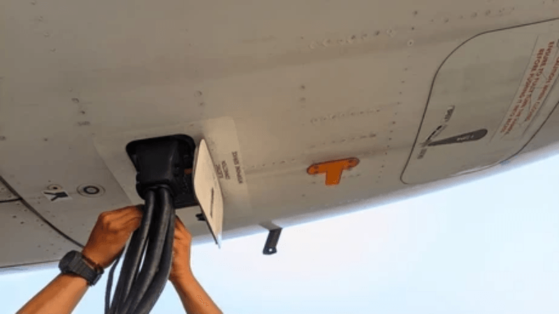 aircraft ground power unit providing essential energy at airport aircraft ground power unit providing essential energy at airport