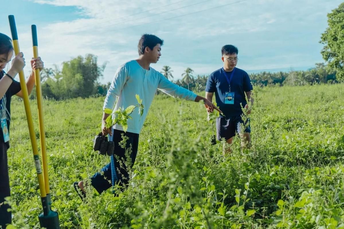 Collaboration is key to our success. PPAFI actively partners with local governments, NGOs, and private sectors to enhance agricultural education and expand our reach. Together, we work towards building resilient communities that can adapt to the challenges of modern agriculture. Partnerships for Progress Our Mission The Pampamilyang Paaralang Agrikultura Foundation, Inc. (PPAFI) is a Philippine-based nonprofit organization dedicated to advancing agricultural education and rural development through innovative, skills-based training programs. Established in 1986, PPAFI pioneered the “Family Farm School” model in the country, blending academic learning with practical, farm-based experience to empower young individuals in rural communities. Collaboration is key to our success. PPAFI actively partners with local governments, NGOs, and private sectors to enhance agricultural education and expand our reach. Together, we work towards building resilient communities that can adapt to the challenges of modern agriculture. Partnerships for Progress Our Mission The Pampamilyang Paaralang Agrikultura Foundation, Inc. (PPAFI) is a Philippine-based nonprofit organization dedicated to advancing agricultural education and rural development through innovative, skills-based training programs. Established in 1986, PPAFI pioneered the “Family Farm School” model in the country, blending academic learning with practical, farm-based experience to empower young individuals in rural communities.