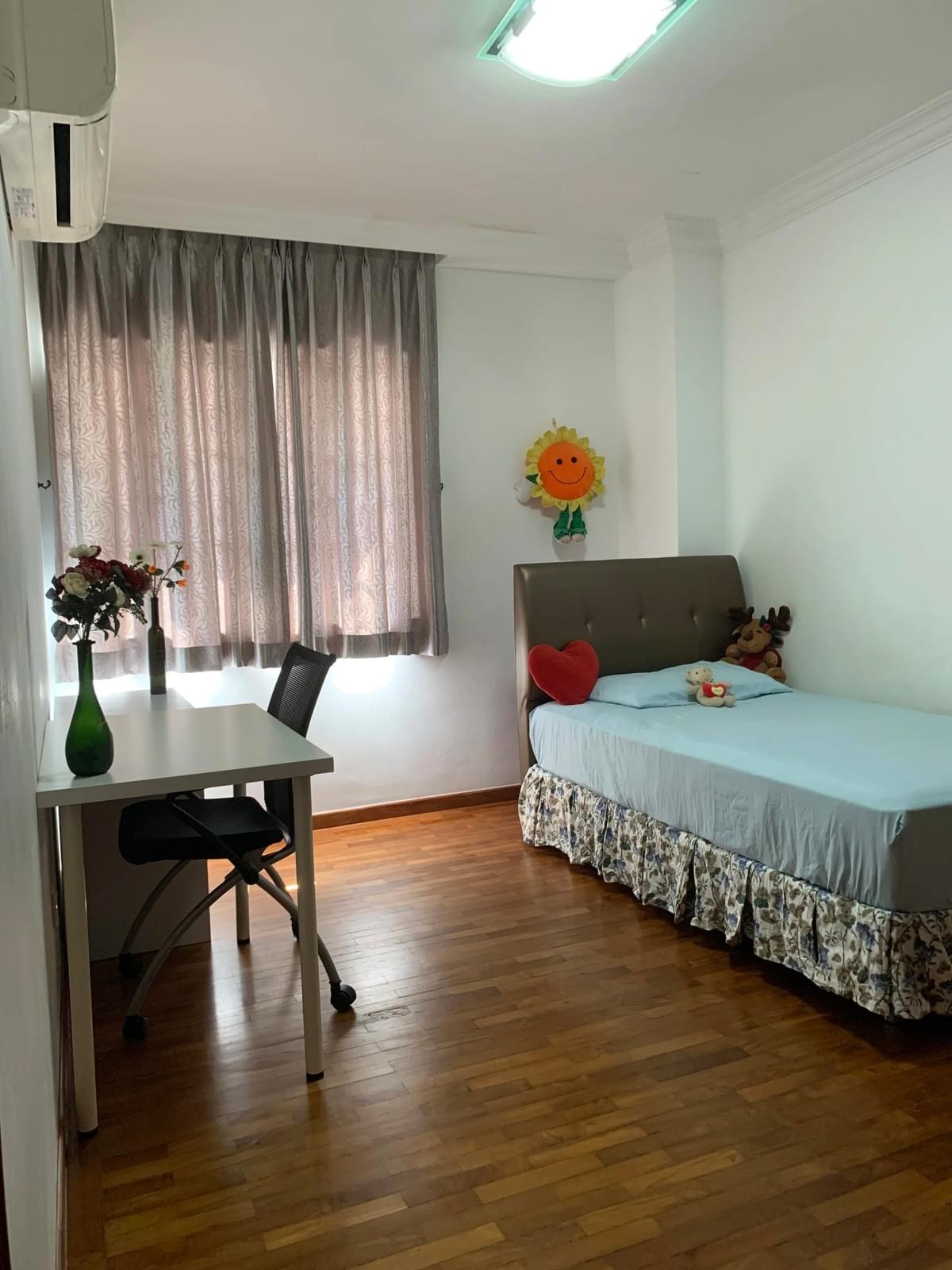 Student Guest Room 2 (Big single-room with super-single bed) Student Guest Room 2 (Big single-room with super-single bed)