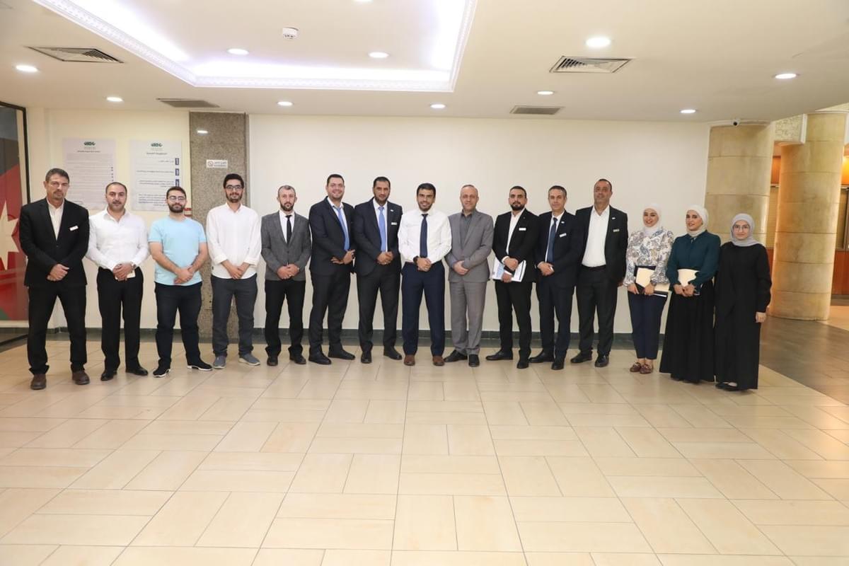 وفد من شركة الإضافات المثالية IAC يزور وزارة المالية الأردنية لتهنئتهم بالفوز بالمركز الثالث في جائزة الملك عبدالله الثاني للتميز وفد من شركة الإضافات المثالية IAC يزور وزارة المالية الأردنية لتهنئتهم بالفوز بالمركز الثالث في جائزة الملك عبدالله الثاني للتميز