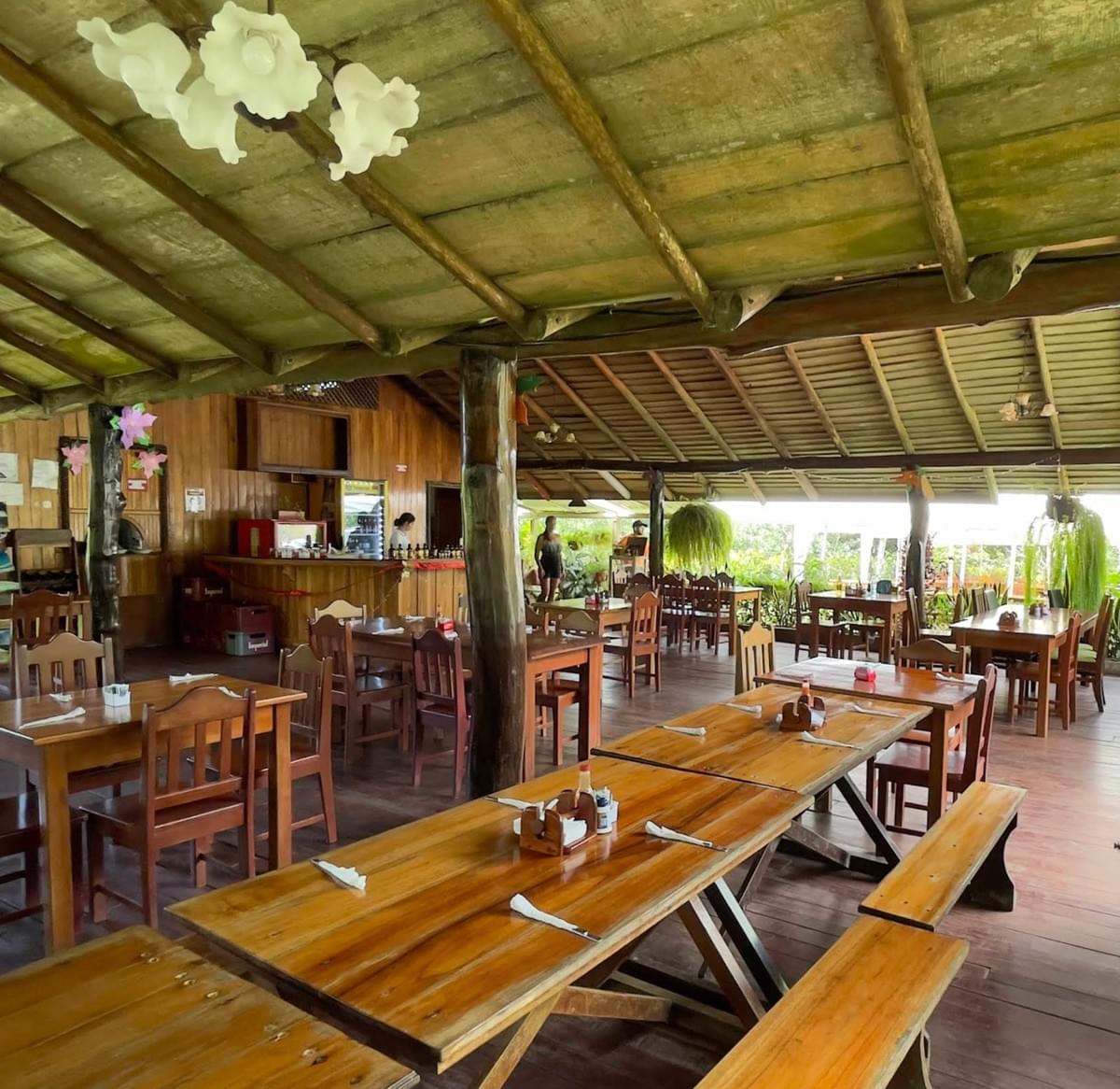 Tilapias El Pavón Restaurant - Photo Copiright Jason Martin Tilapias El Pavón Restaurant - Photo Copiright Jason Martin