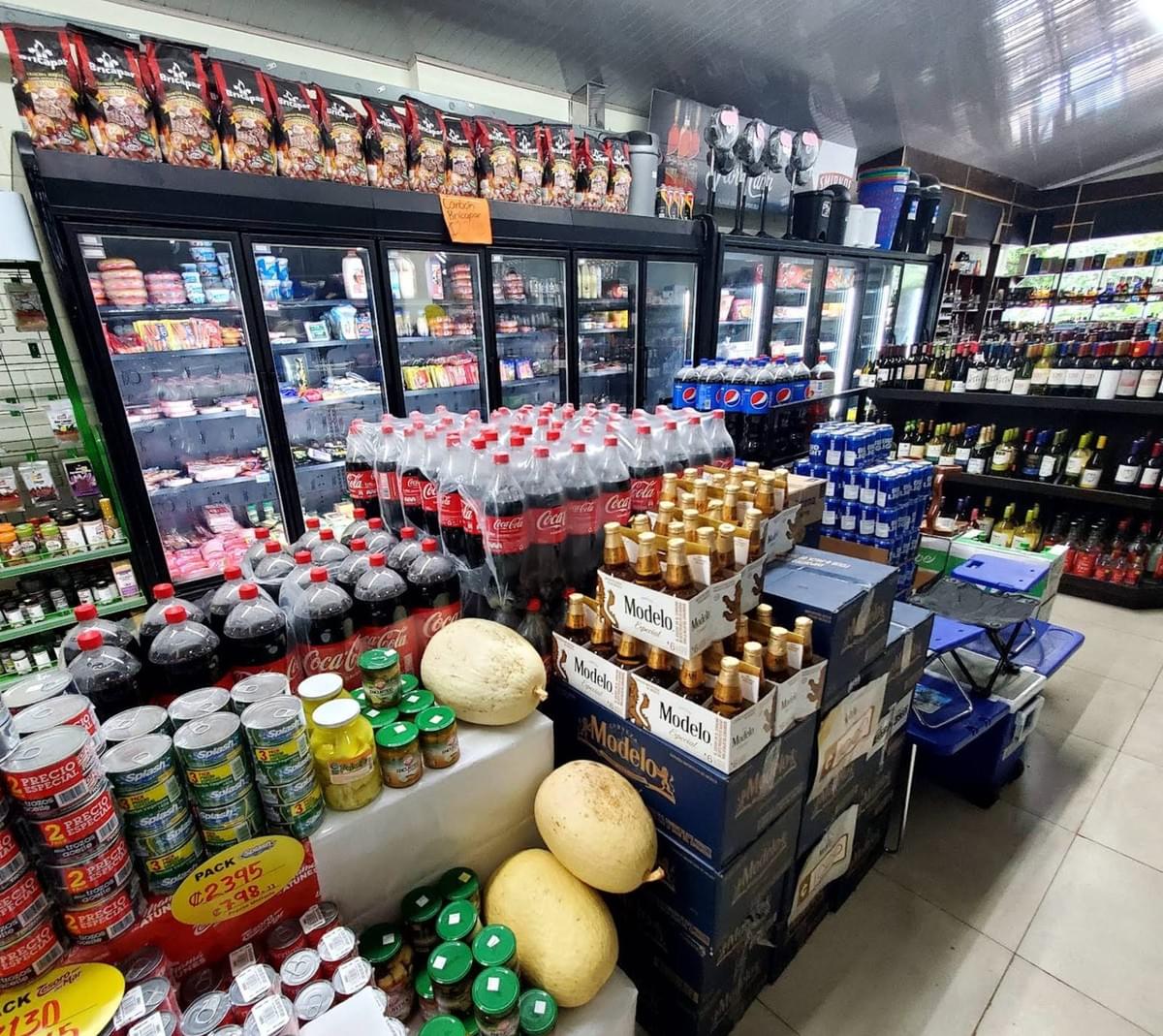 Supermercado Jucaloa Inside - Photo Copiright Clinton Wasylishen Supermercado Jucaloa Inside - Photo Copiright Clinton Wasylishen