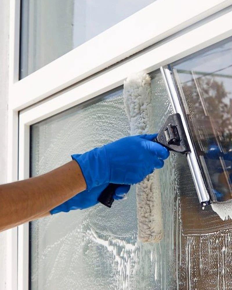 خدمات متكاملة تضمن بريقاً دائماً لجميع أنواع النوافذ والواجهات الزجاجية 0537152990 خدمات متكاملة تضمن بريقاً دائماً لجميع أنواع النوافذ والواجهات الزجاجية 0537152990