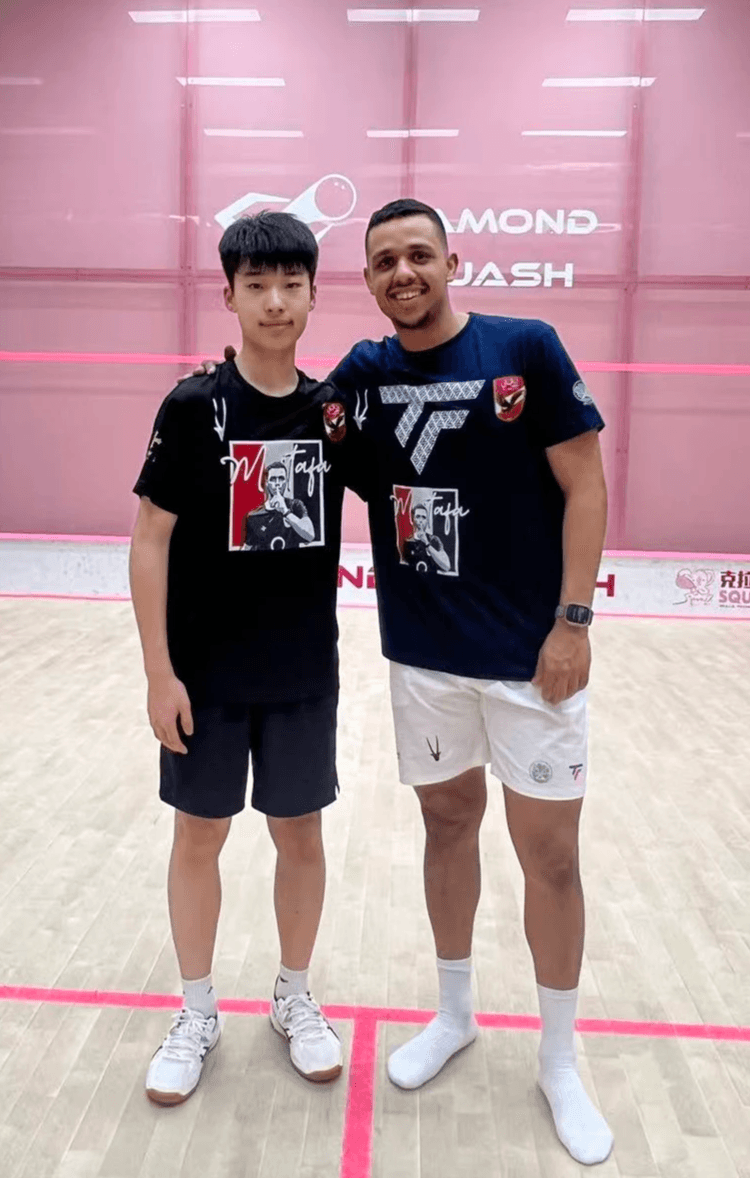 We are committed to providing high-quality education, cultivating students' comprehensive qualities and innovative abilities. Our teaching team is experienced and loves education. quality education What are we doing The student of Shanghai Soong Ching Ling School Domestic Division Shanghai Soong Ching Ling School China Department High School Student We are committed to providing high-quality education, cultivating students' comprehensive qualities and innovative abilities. Our teaching team is experienced and loves education. quality education What are we doing The student of Shanghai Soong Ching Ling School Domestic Division Shanghai Soong Ching Ling School China Department High School Student