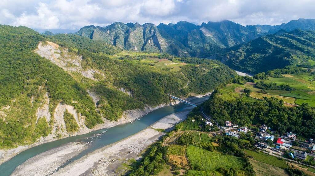 Join us, deeply understand Mizuho's travel itinerary and local cuisine, let your travel be full of surprises. Explore the culture and natural beauty of Ruishui Introduction to the local real estate, cultural landscape, travel itinerary, food shops and other information in Ruifeng. Join us, deeply understand Mizuho's travel itinerary and local cuisine, let your travel be full of surprises. Explore the culture and natural beauty of Ruishui Introduction to the local real estate, cultural landscape, travel itinerary, food shops and other information in Ruifeng.