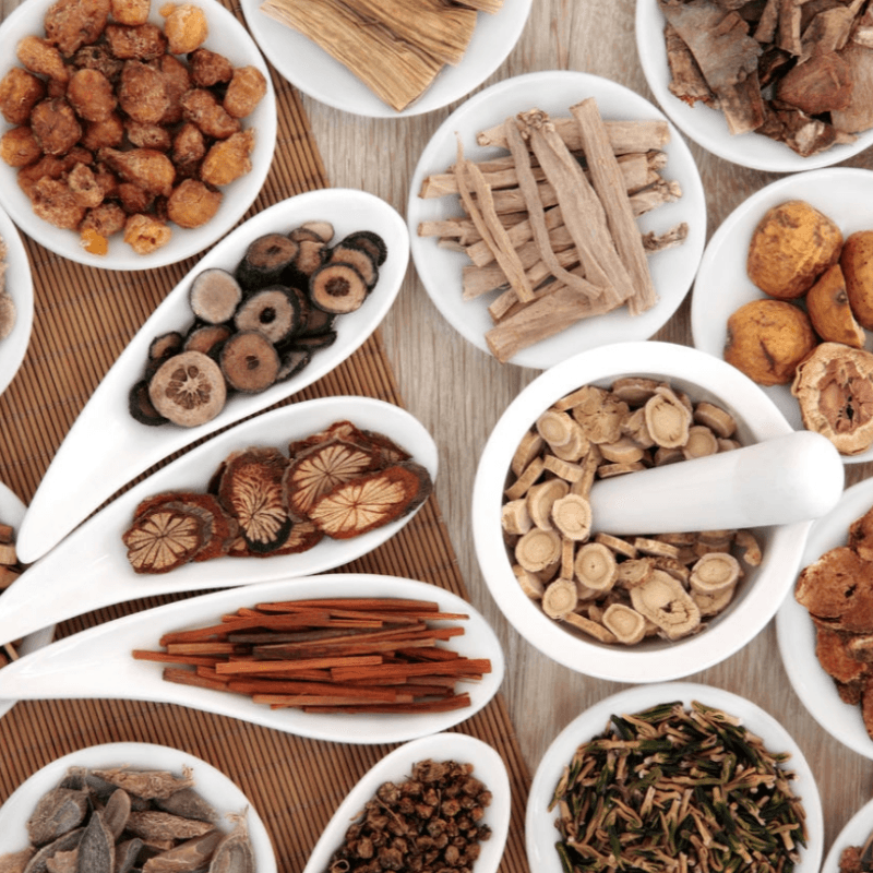 - Sato Takeru "After receiving the comprehensive medical care program, my condition dramatically improved. By reviewing my diet and lifestyle, both my mind and body became lighter." We have supported the health of many customers. The "Comprehensive Medical Care" service is centered on the traditional concept of "food and medicine are of the same origin" and pursues a harmonious integration of modern medical science methods and natural dietary therapy. This service focuses on the fundamental recovery and maintenance of health in the body, providing specialized and individualized health treatment programs according to the differences in individual constitutions and lifestyle characteristics, and supports people in building a stable and healthy lifestyle over the long term.