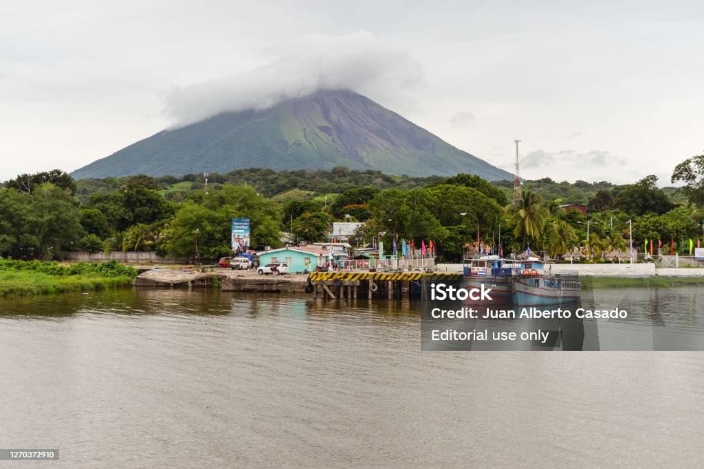 Discover the beauty of Ometepe We are a tourism agency specialized in All Inclusive packages within the island Ometepe, Nicaragua. Our service combines ecological accommodation, safe transportation, local gastronomy, and guided activities in the main natural and cultural attractions of the island. We design personalized experiences for families, students, international travelers, and groups who wish to connect with nature, explore volcanoes, discover the history of the petroglyphs with the comfort and quality of a comprehensive service. Discover the beauty of Ometepe We are a tourism agency specialized in All Inclusive packages within the island Ometepe, Nicaragua. Our service combines ecological accommodation, safe transportation, local gastronomy, and guided activities in the main natural and cultural attractions of the island. We design personalized experiences for families, students, international travelers, and groups who wish to connect with nature, explore volcanoes, discover the history of the petroglyphs with the comfort and quality of a comprehensive service.