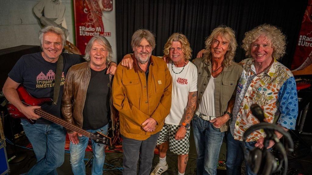 Experience an array of talented musicians performing live in our beautiful city garden, bringing energy and excitement to our community. Live Performances Our Festival An annual free music festival in the city garden of Oldenzaal with a long tradition of just good live music Experience an array of talented musicians performing live in our beautiful city garden, bringing energy and excitement to our community. Live Performances Our Festival An annual free music festival in the city garden of Oldenzaal with a long tradition of just good live music