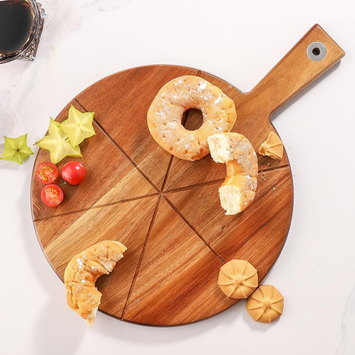 Round Wooden Pizza Tray – Eco-Friendly & Stylish Pizza Serving Platter
