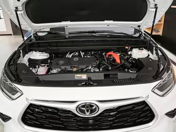 Highlander (GAC Toyota) – Mid-to-Large 7-Seater SUV