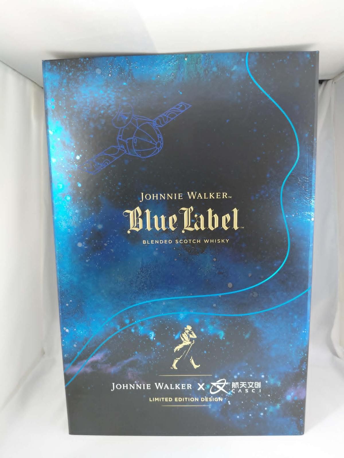 Johnnie Walker Blue Label X Casci 75cl with glasses
