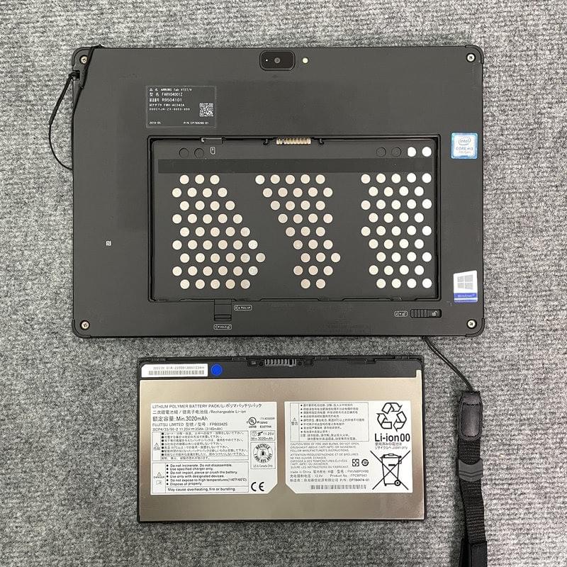 Máy tính bảng Fujitsu ARROWS Tab V727 chạy Window 10 - Core m3-7Y30 ram 8G 128G