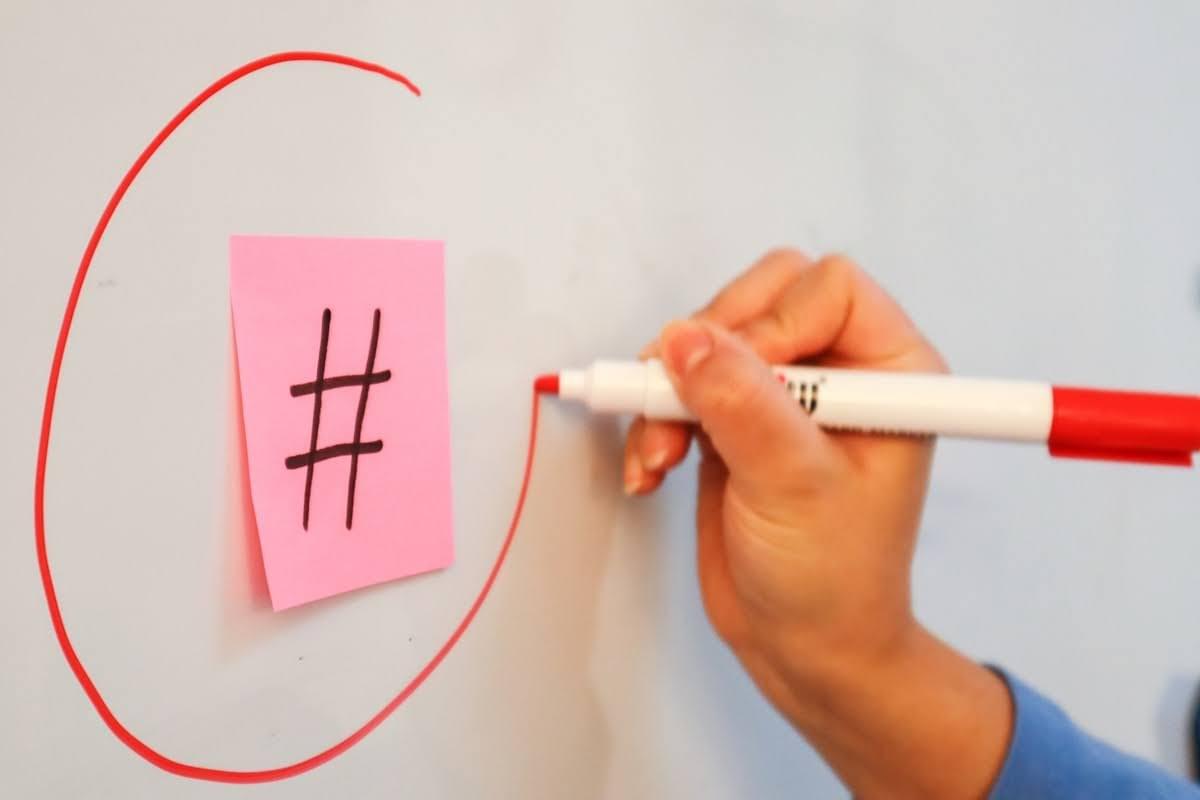 Dapatkan Lebih Banyak Pengikut Instagram dengan Menggunakan Hashtag dan Penandaan Lokasi Dapatkan Lebih Banyak Pengikut Instagram dengan Menggunakan Hashtag dan Penandaan Lokasi