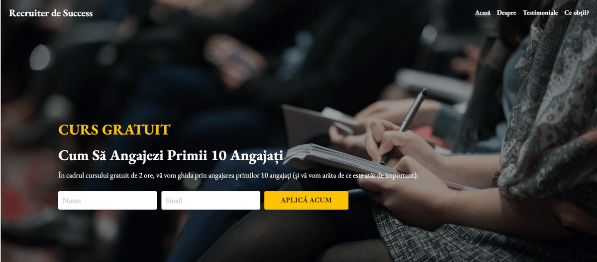 Șablon de succes pentru recrutori de la Strikingly Șablon de succes pentru recrutori de la Strikingly
