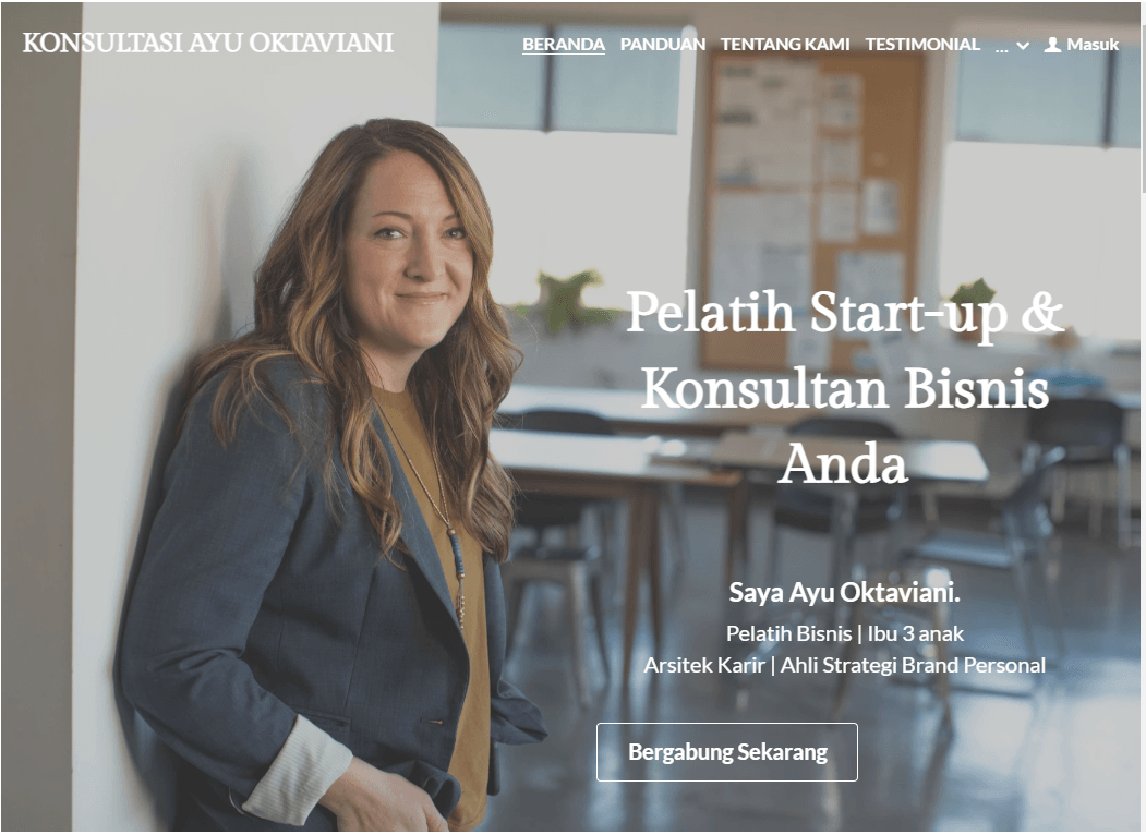 Template Sarah Horsman dari Strikingly Template Sarah Horsman dari Strikingly