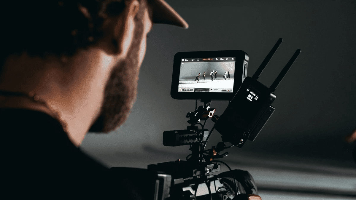 Buat situs web videografer dengan Strikingly Buat situs web videografer dengan Strikingly
