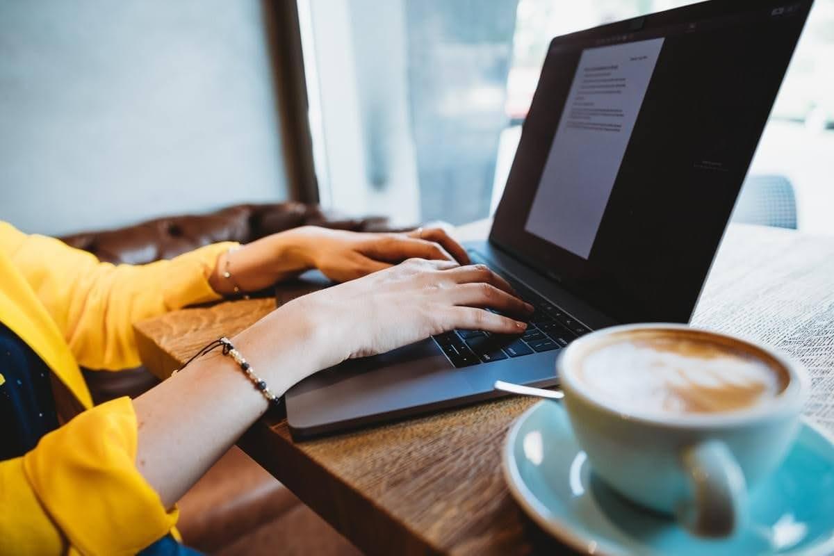 Temukan ide niche blog dengan Strikingly Temukan ide niche blog dengan Strikingly