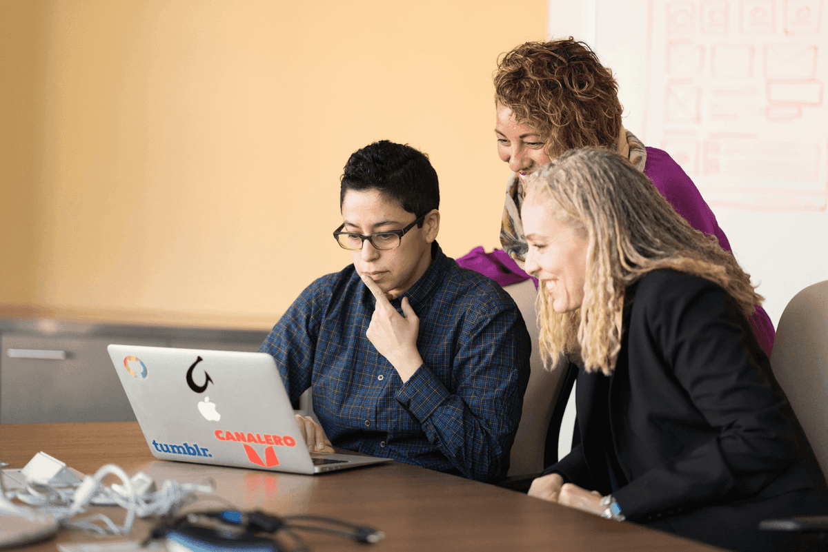 Implementación de software de colaboración en línea Implementación de software de colaboración en línea