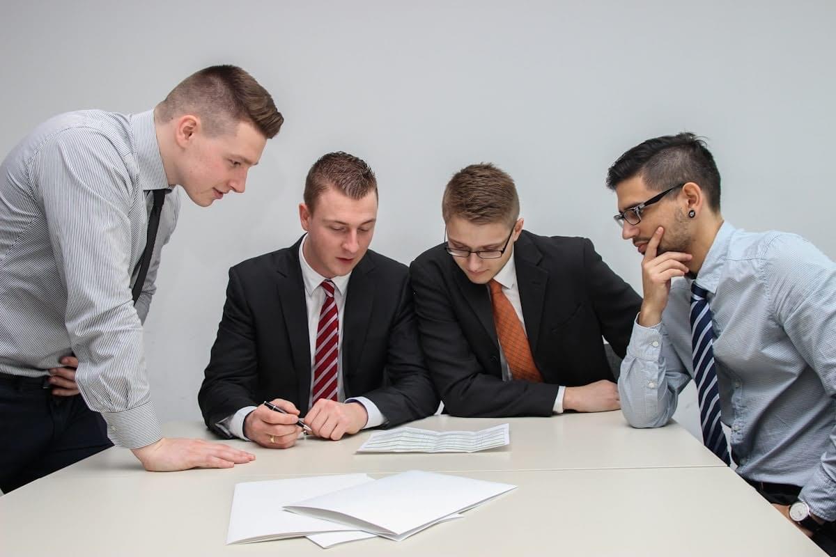 Tipy pro transparentnost v podnikání - Přijetí transparentnosti jako cesty k obchodnímu úspěchu Tipy pro transparentnost v podnikání - Přijetí transparentnosti jako cesty k obchodnímu úspěchu