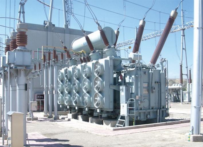 Oil-immersed power transformer Oil-immersed power transformer