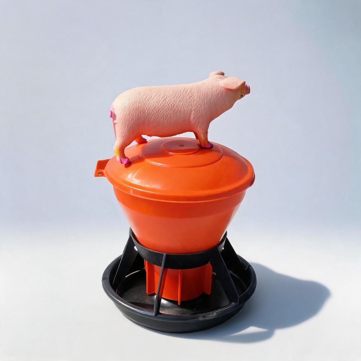 Round Piglet Supplementary Feeder