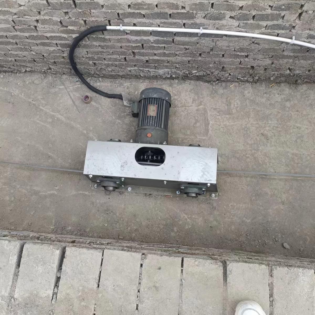 刮粪机
