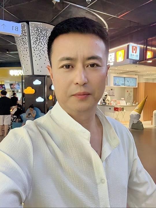 — Huang Zhiqiang "Through Hong Kong's warm fundraising, we feel the support and love of the community, thank you to every donor's kindness." Our team has helped over 500 families in need successfully raise funds. Hong Kong Warm Heart Fundraising is a public fundraising platform that provides a transparent fundraising channel for families in need in Hong Kong, allowing every act of kindness to be transformed into actual help. — Huang Zhiqiang "Through Hong Kong's warm fundraising, we feel the support and love of the community, thank you to every donor's kindness." Our team has helped over 500 families in need successfully raise funds. Hong Kong Warm Heart Fundraising is a public fundraising platform that provides a transparent fundraising channel for families in need in Hong Kong, allowing every act of kindness to be transformed into actual help.