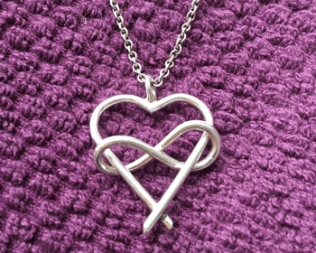 Min version av tro (det lilla korset), hopp (evighetsåttan) och kärlek (hjärtat) Min version av tro (det lilla korset), hopp (evighetsåttan) och kärlek (hjärtat)