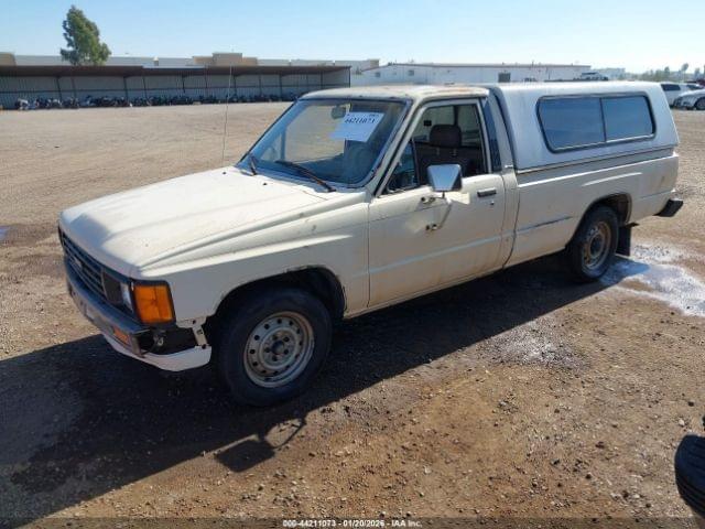 1985 TOYOTA LONG BED 1/2 TON Pickup